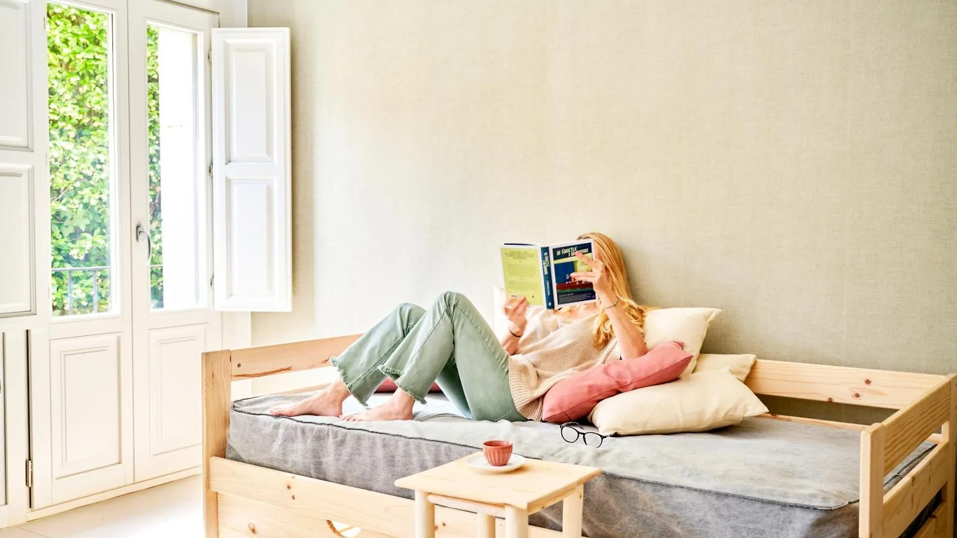 Eco Boutique Hostal Grau contacts